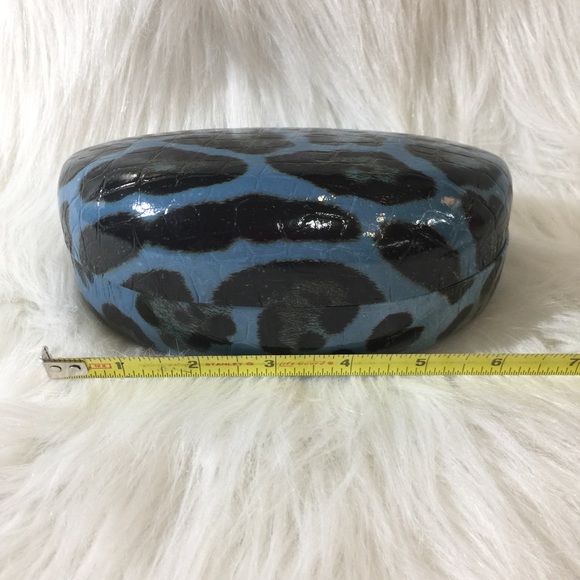 Corinne McCormack Animal Print Sunglass Case - Picture 5 of 5